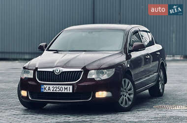Лифтбек Skoda Superb 2009 в 