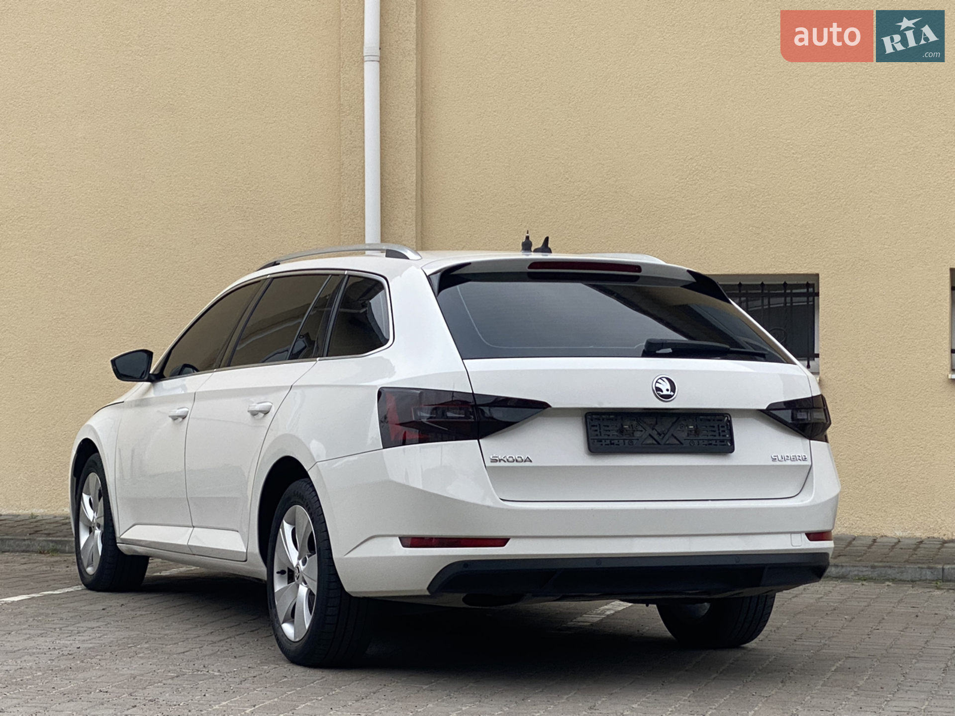 2017 Skoda Superb - мініатюра 22