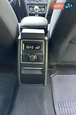 Универсал Skoda Superb 2011 в 
