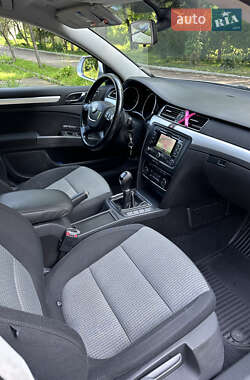Универсал Skoda Superb 2011 в 