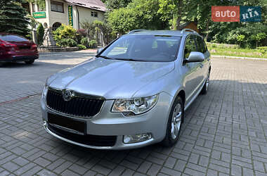 Универсал Skoda Superb 2011 в 