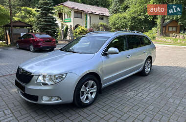 Универсал Skoda Superb 2011 в 