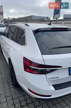 Универсал Skoda Superb 2021 в 