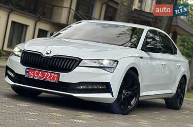Лифтбек Skoda Superb 2021 в 