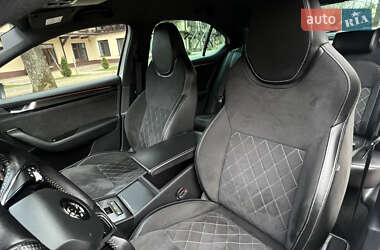 Лифтбек Skoda Superb 2021 в 