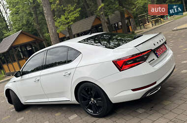 Лифтбек Skoda Superb 2021 в 