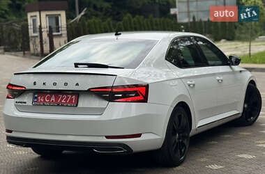 Лифтбек Skoda Superb 2021 в 
