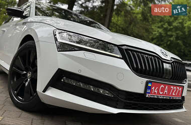 Лифтбек Skoda Superb 2021 в 