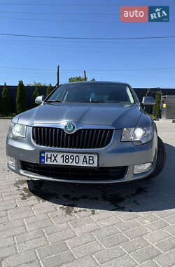 Ліфтбек Skoda Superb 2008 в Городку