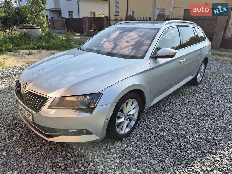 Универсал Skoda Superb 2017 в Львове
