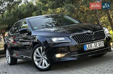 Ліфтбек Skoda Superb 2016 в 