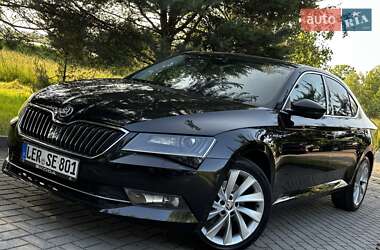 Ліфтбек Skoda Superb 2016 в 