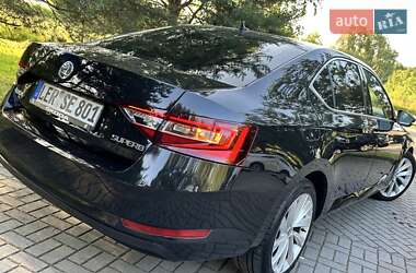Ліфтбек Skoda Superb 2016 в 