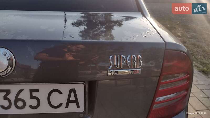 Лифтбек Skoda Superb 2004 в Виноградове
