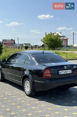 Лифтбек Skoda Superb 2004 в 