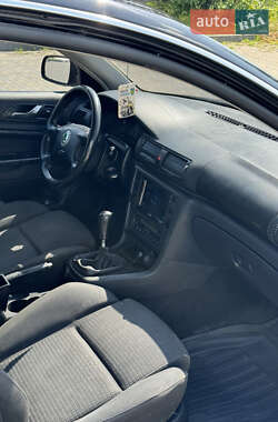 Лифтбек Skoda Superb 2004 в 