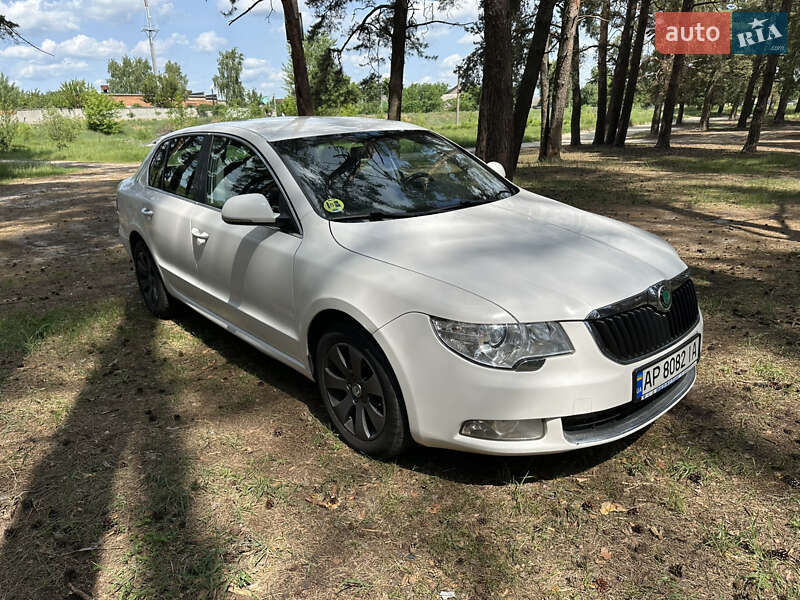 Лифтбек Skoda Superb 2011 в Сумах