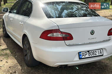 Лифтбек Skoda Superb 2011 в 