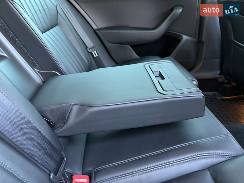 Универсал Skoda Superb 2018 в Дрогобыче