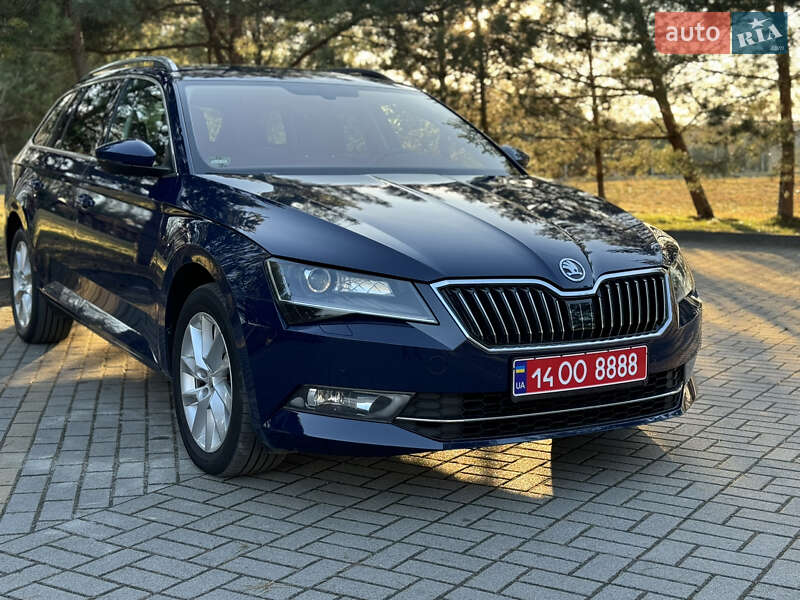 Универсал Skoda Superb 2018 в Дрогобыче