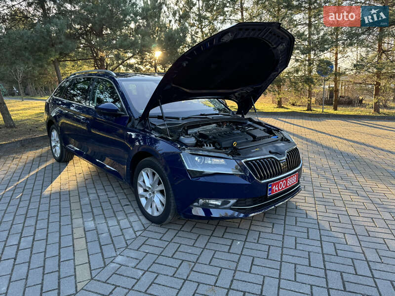Универсал Skoda Superb 2018 в Дрогобыче