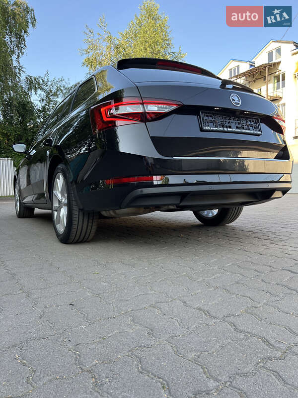 Универсал Skoda Superb 2018 в Луцке
