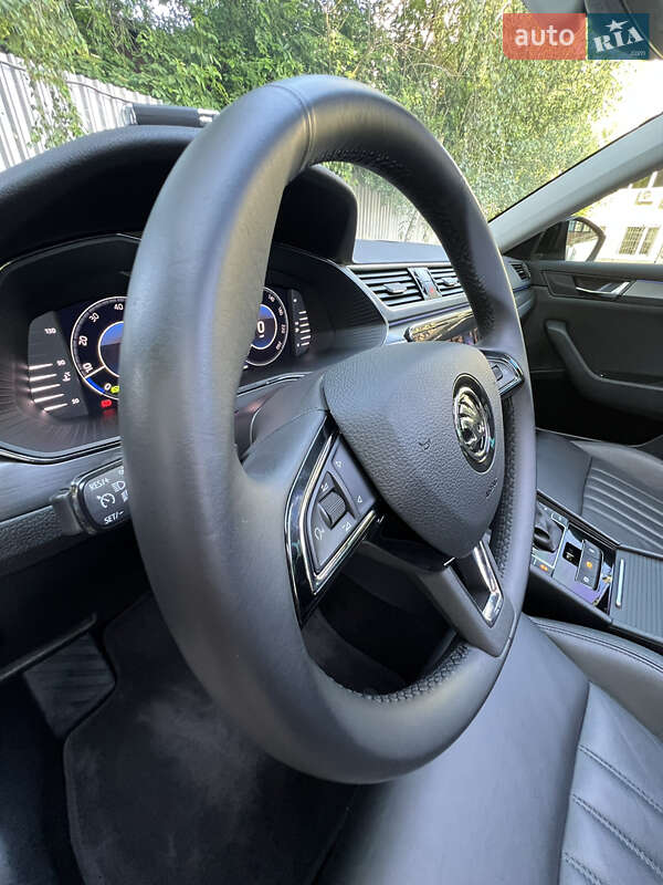 Универсал Skoda Superb 2018 в Луцке