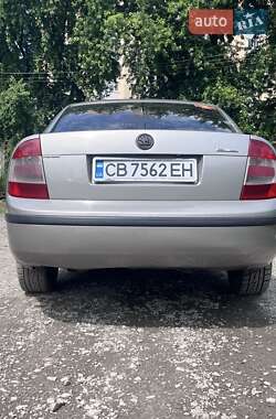 Лифтбек Skoda Superb 2006 в 