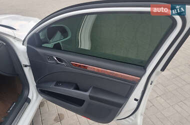 Лифтбек Skoda Superb 2012 в 