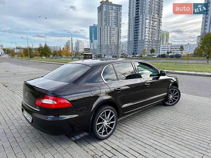 Ліфтбек Skoda Superb 2013 в Харкові