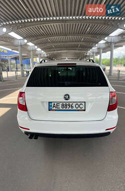 Универсал Skoda Superb 2011 в 