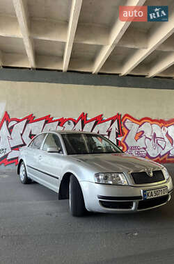 Лифтбек Skoda Superb 2006 в 