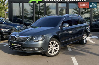 Універсал Skoda Superb 2014 в Києві