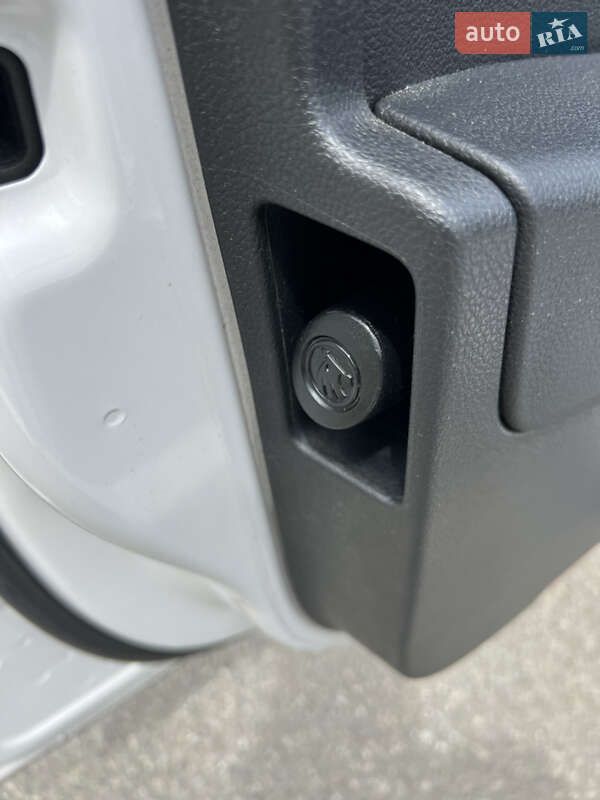 Универсал Skoda Superb 2019 в Киеве