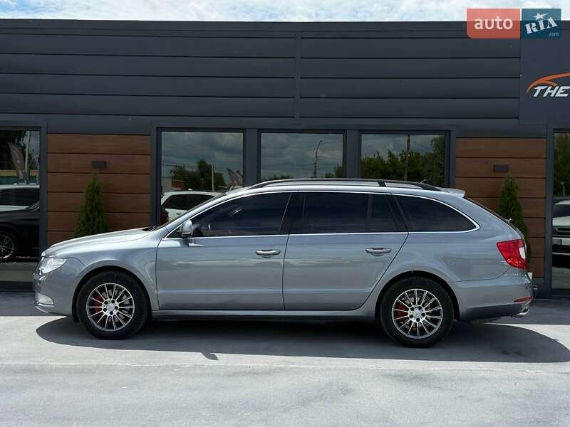 Универсал Skoda Superb 2011 в Ровно