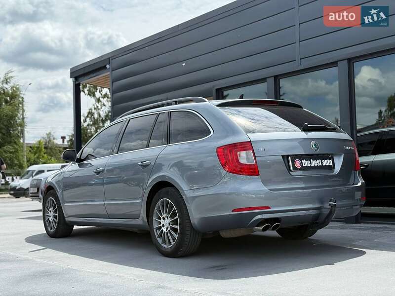 Универсал Skoda Superb 2011 в Ровно