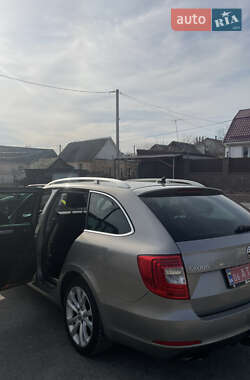Универсал Skoda Superb 2015 в 