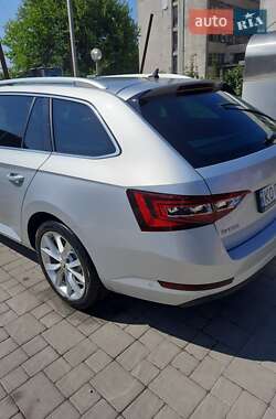 Универсал Skoda Superb 2019 в 