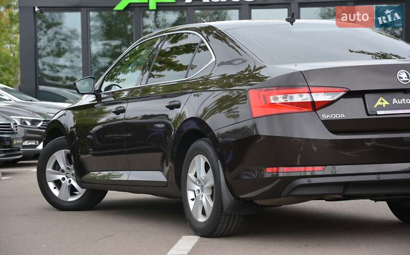 Ліфтбек Skoda Superb 2015 в Києві