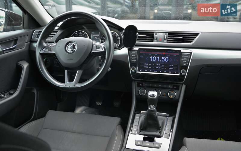 Ліфтбек Skoda Superb 2015 в Києві