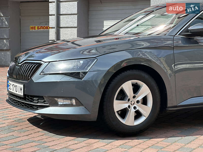 Ліфтбек Skoda Superb 2015 в Івано-Франківську