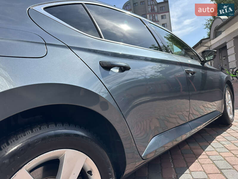 Ліфтбек Skoda Superb 2015 в Івано-Франківську