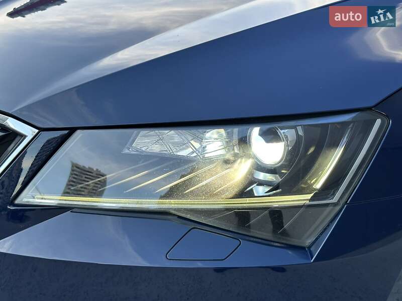 Лифтбек Skoda Superb 2016 в Киеве