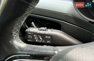 Лифтбек Skoda Superb 2013 в 