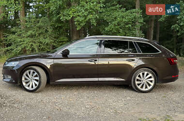 Универсал Skoda Superb 2019 в 