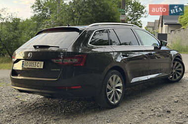 Универсал Skoda Superb 2019 в 