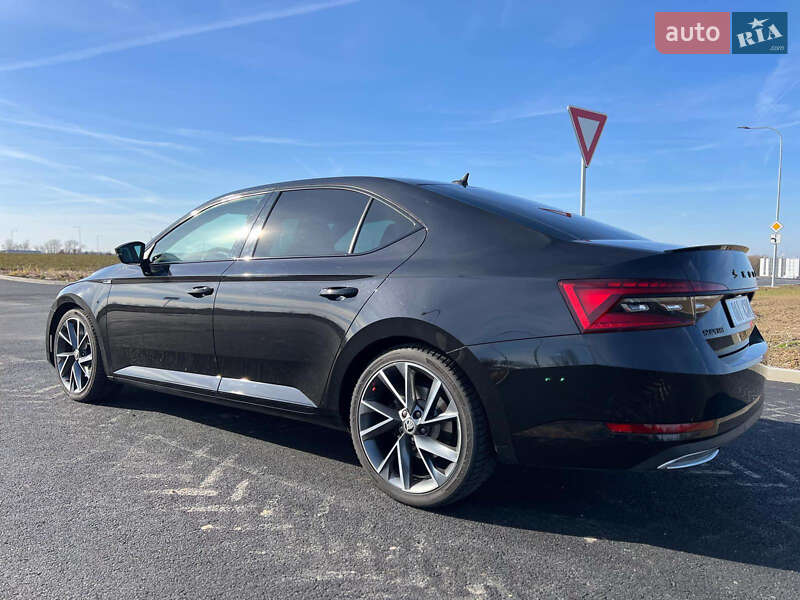 Ліфтбек Skoda Superb 2020 в Ужгороді