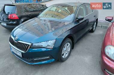 Лифтбек Skoda Superb 2023 в 