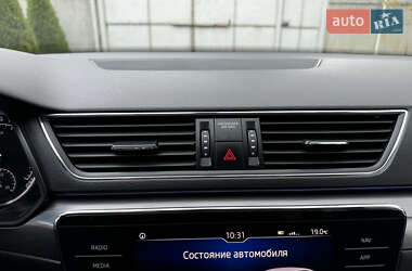 Лифтбек Skoda Superb 2017 в 