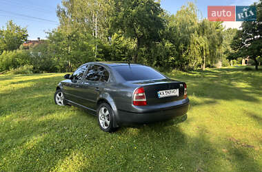 Лифтбек Skoda Superb 2008 в 